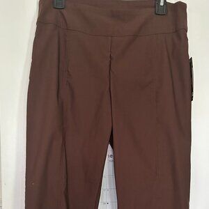 NEW DIRECTIONS SLIM LEG PANTS Size 12 NWT